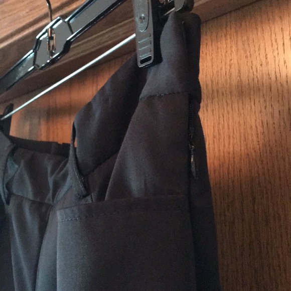 BCBGMAXAzria Wide Leg Capri Trousers in Black - Picture 3 of 7